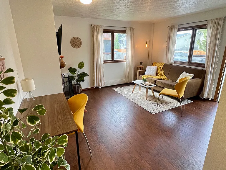 1230 Balfour Dr #2 — Photo 4