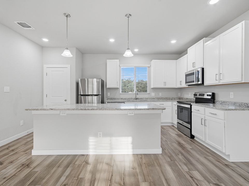 1st image of 21527 Sir Walter Ln