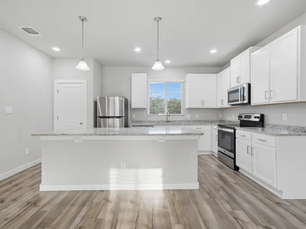 21527 Sir Walter Ln, San Antonio, TX 78256