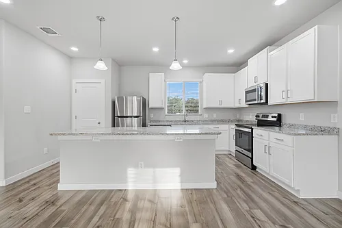 21527 Sir Walter Ln Photo 1