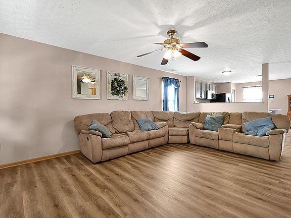 4th image of 7506 Canal Highlands Blvd
