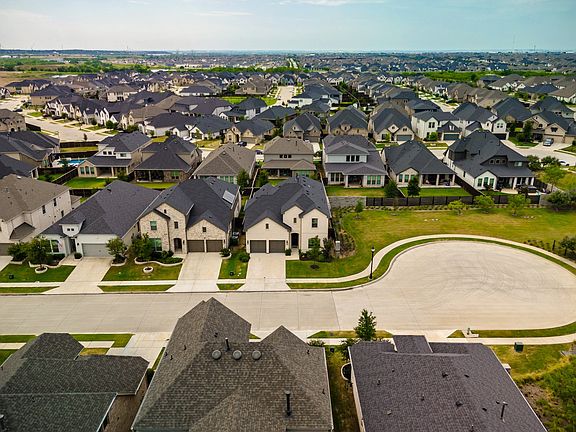 2nd image of 1021 Warner Rdg