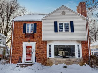 2616 Kerwick Rd, University Heights, OH 44118