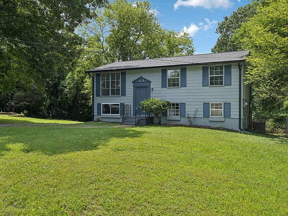 3rd image of 1919 Louanne Dr