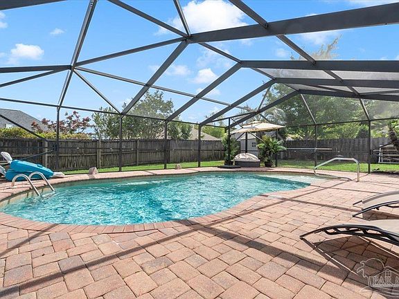 5th image of 25 Bartlett Cir
