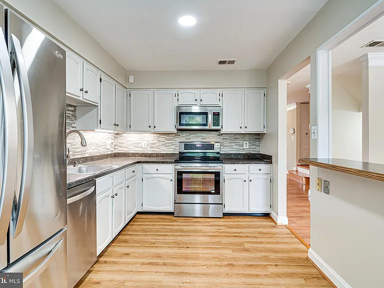 5708 Heritage Crossing Ct — Photo 10