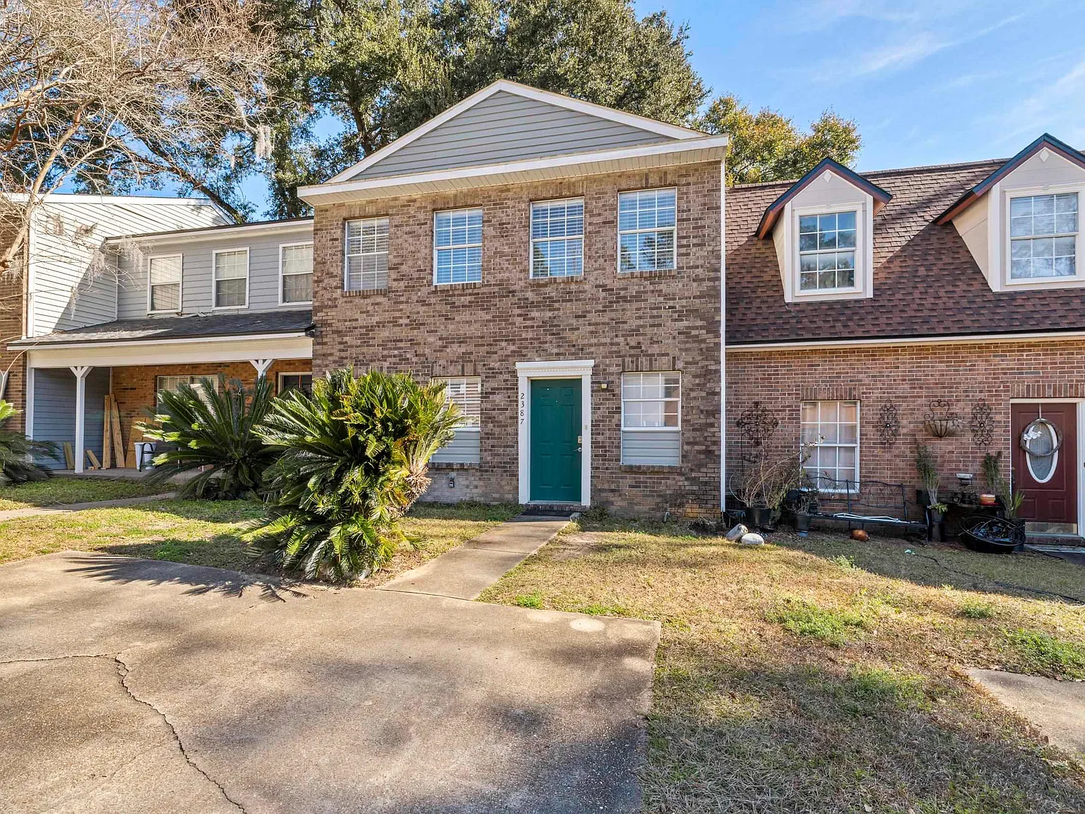 3 bed, 2.5 bath, 1472 sqft, $1,750 — Photo 2