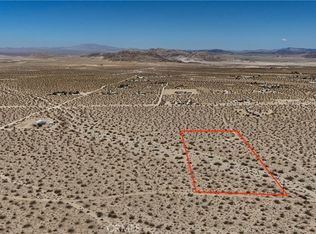 775 Manzanita Rd, Landers, CA 92285