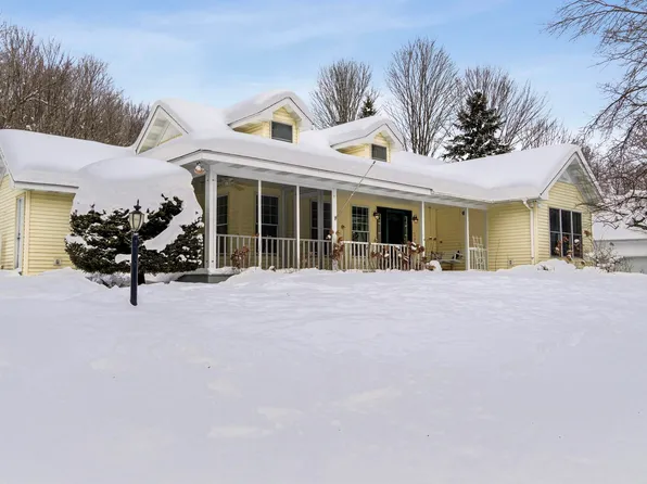 7841 Darmon Pl, Central Lake, MI 49622