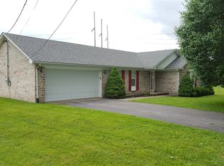 320 Meadowview Ln, Cecilia, KY 42724
