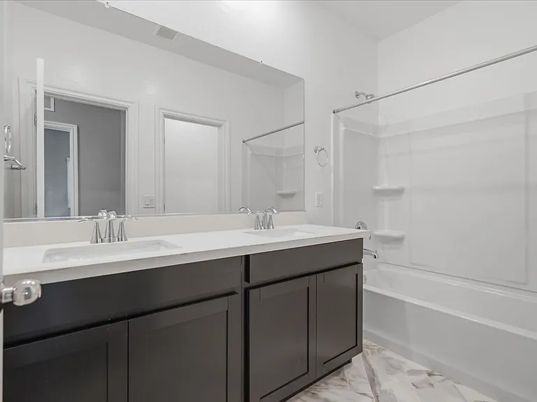 6510 Silver Estates Ave — Photo 20