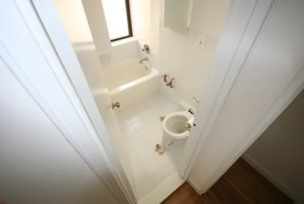 Rented by Citi Habitats | media 8