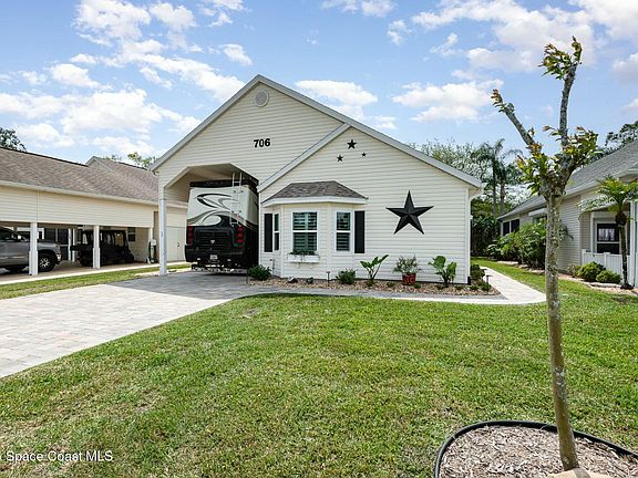 3rd image of 706 Plantation Dr