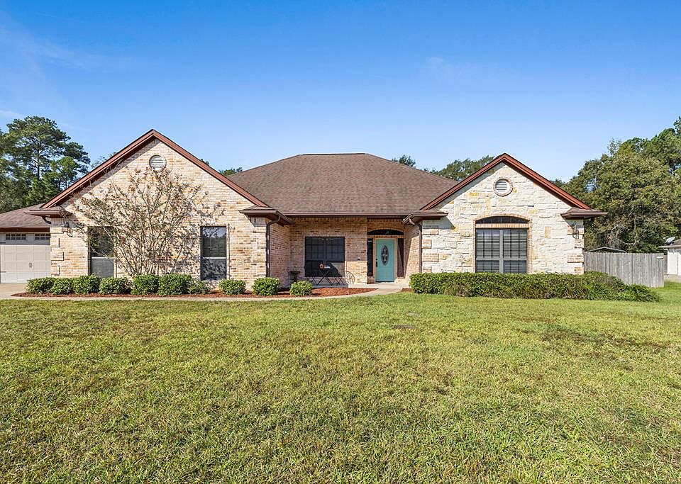 1st image of 272 Creekwood Dr