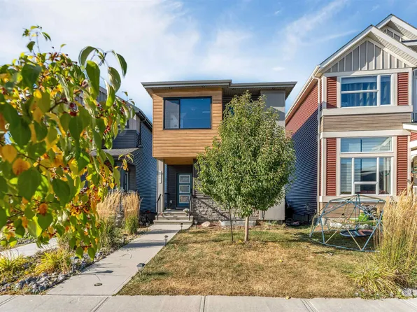 266 Charlesworth Dr SW, Edmonton, AB T6X 2P4