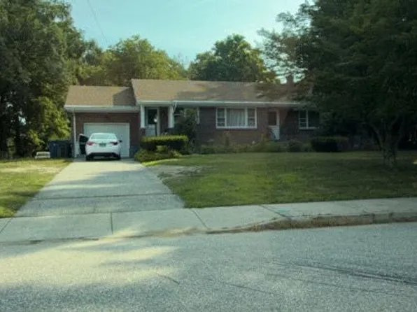 237 S Park St, Willimantic, CT 06226