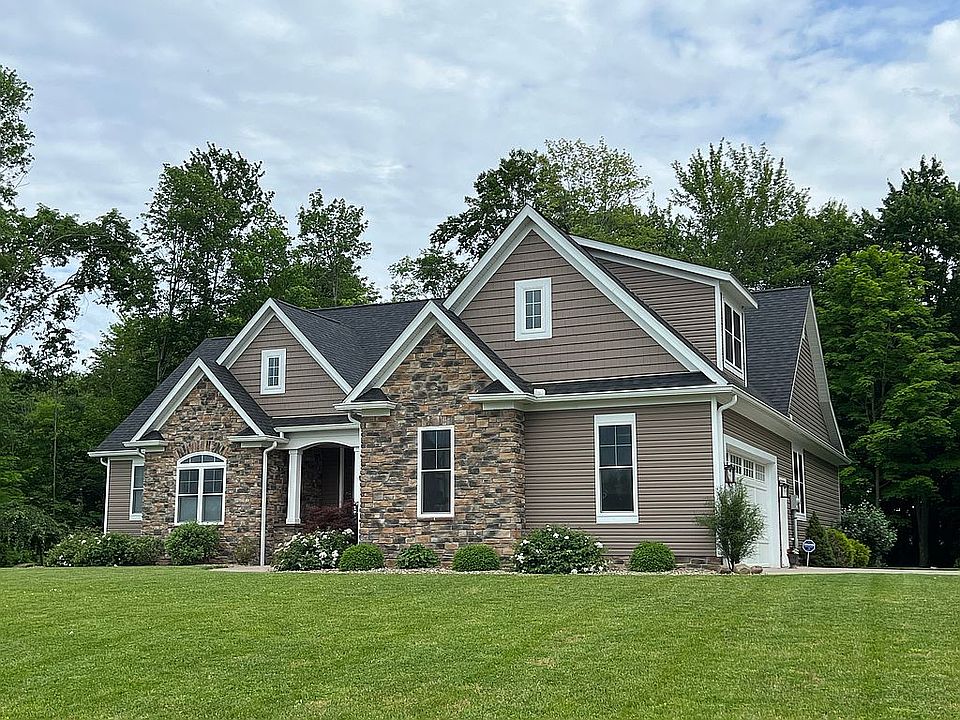2nd image of 497 Woodsend Dr
