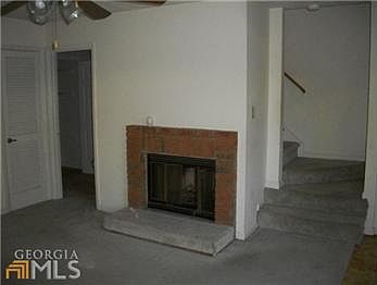 3rd image of 228 Mill Creek Pl