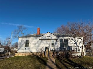 28 Greenwood Dr, Lebanon, MO 65536