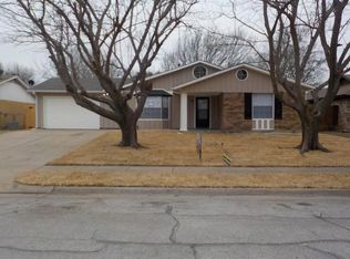 412 Indian Crest Dr, Saginaw, TX 76179