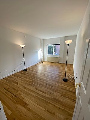 2nd image of 10124 Queens Blvd APT 4E