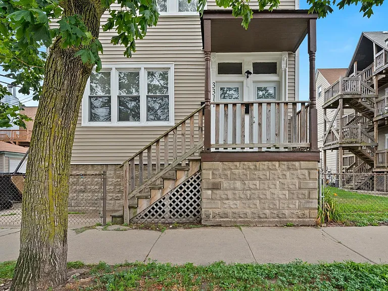 3311 N Ravenswood Ave #1 — Photo 1
