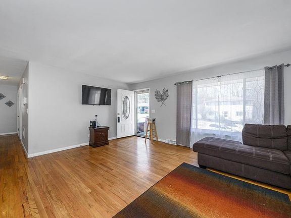 4th image of 7938 Greenland Pl