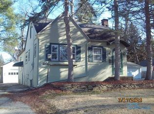 2322 Lambert Dr, Toledo, OH 43613