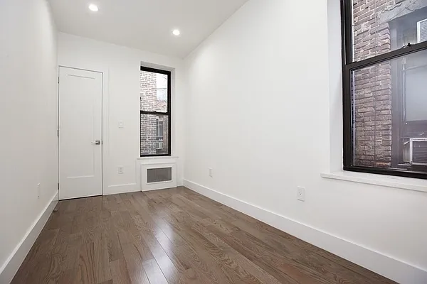 Rented by REAL New York | media 9