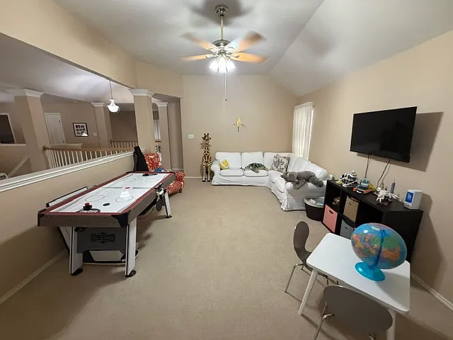 121 Ozuna Dr — Photo 9
