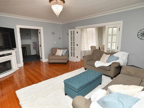 5th image of 1515 NE Glen Oak Ave
