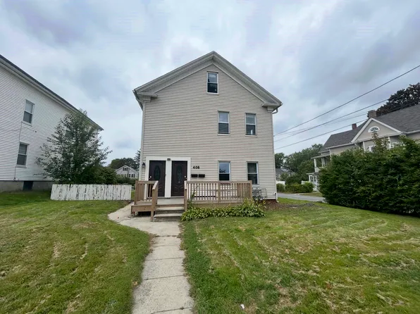 408 School St, Webster, MA 01570