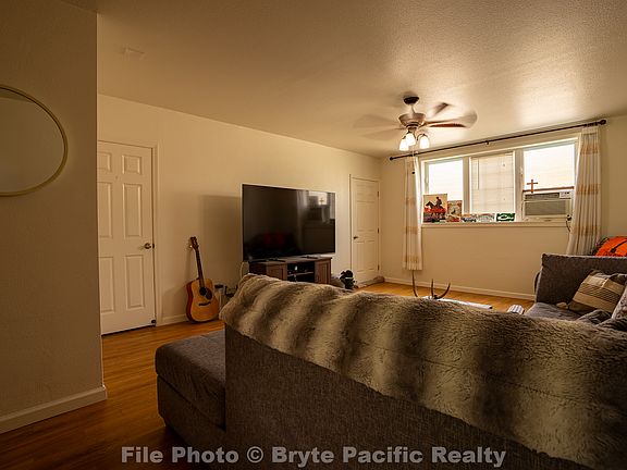 FURNISHINGS NOT INCLUDED