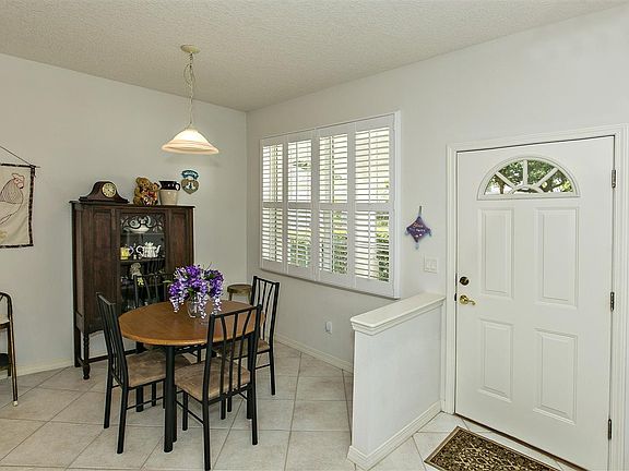 5th image of 160 Lions Gate Dr