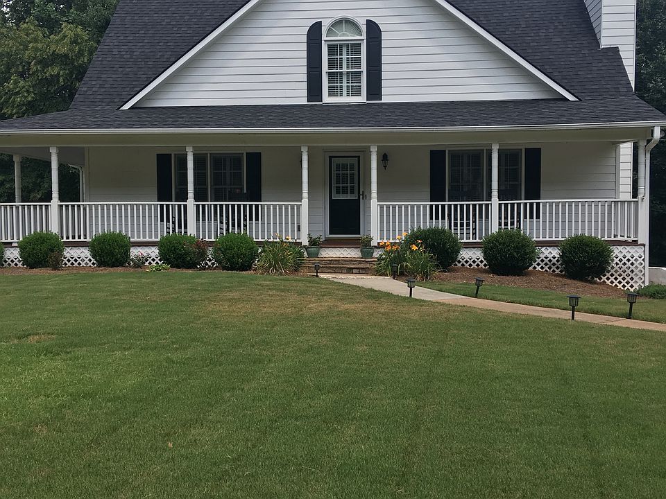 1st image of 553 Wisteria Dr