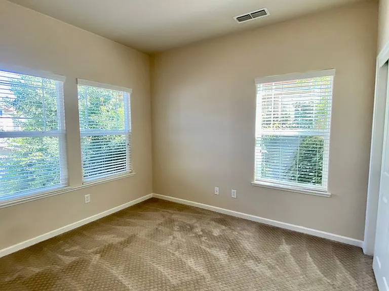 329 Messina Ter — Photo 10