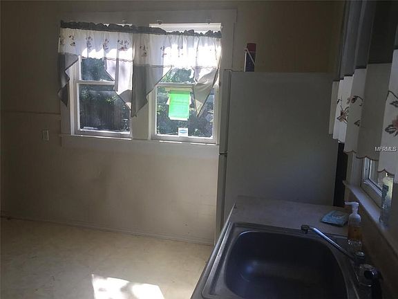 3rd image of 1311 E River Cove St