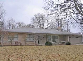 2555 Washington St, Columbus, IN 47201