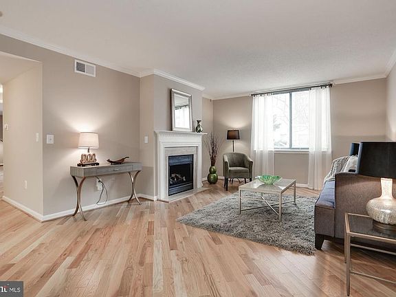 3rd image of 3835 9th St N APT 102W