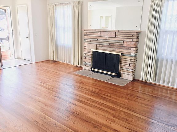 5th image of 220 Martinelli St