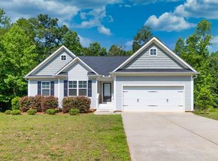 129 Meadow Lake Dr, Commerce, GA 30530