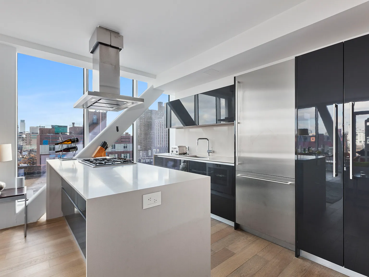 100 Norfolk Street — Photo 3