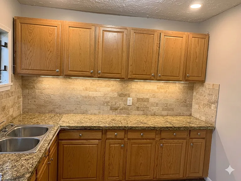 6109 Wayland St — Photo 13