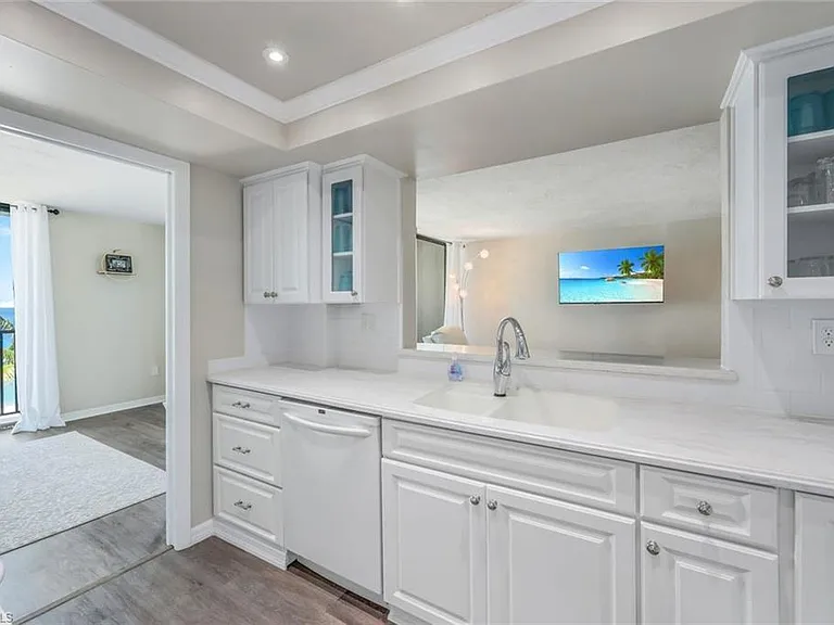 10475 Gulf Shore Dr #142 — Photo 5