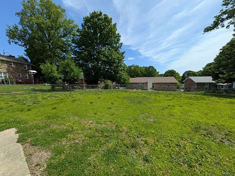 809 Margaret Rd — Photo 18