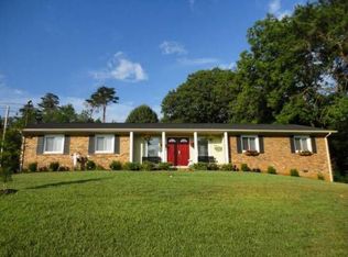 212 Brookfield Dr, Kingsport, TN 37663