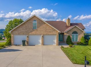 596 Kensington Dr, Morristown, TN 37814