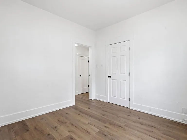 2541 Brinker Ave — Photo 6