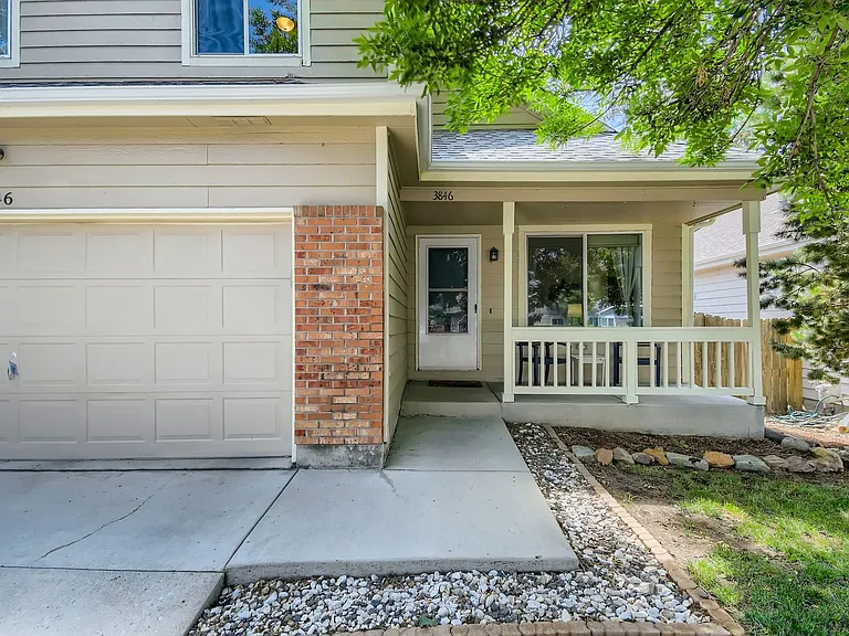 3846 Dyanna Dr — Photo 28