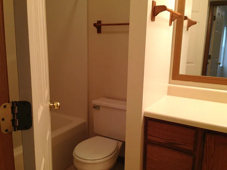 3568 Harris Ave NW — Photo 8